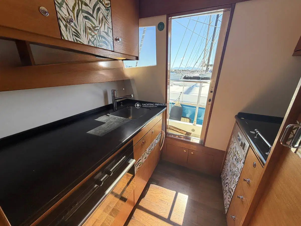 guy couach 195 fly guy couach 195 fly