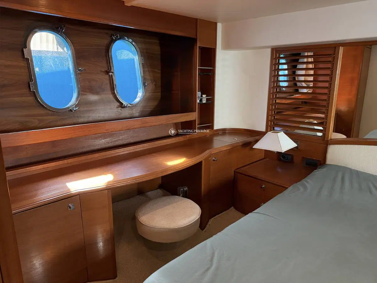 guy couach 195 fly guy couach 195 fly