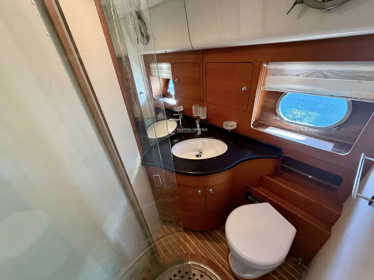 guy couach 195 fly guy couach 195 fly