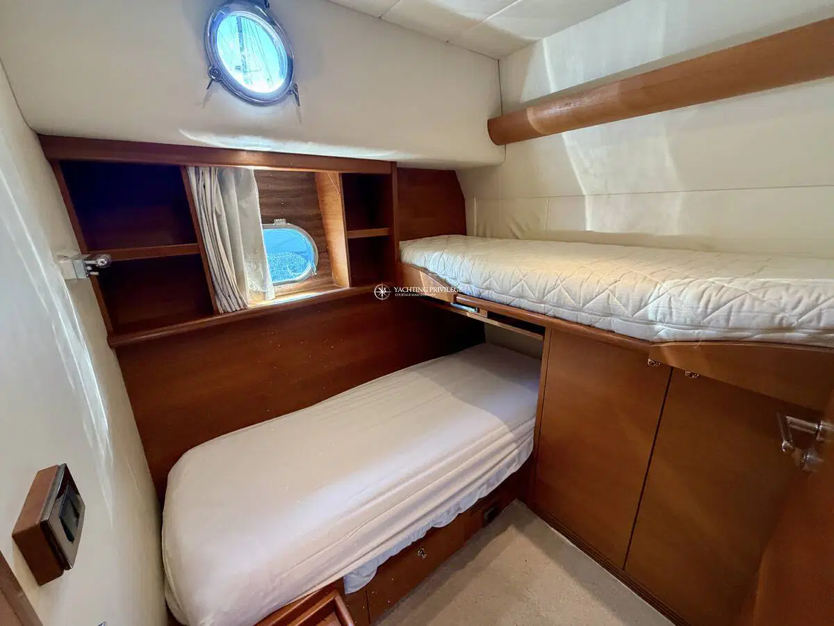 guy couach 195 fly guy couach 195 fly