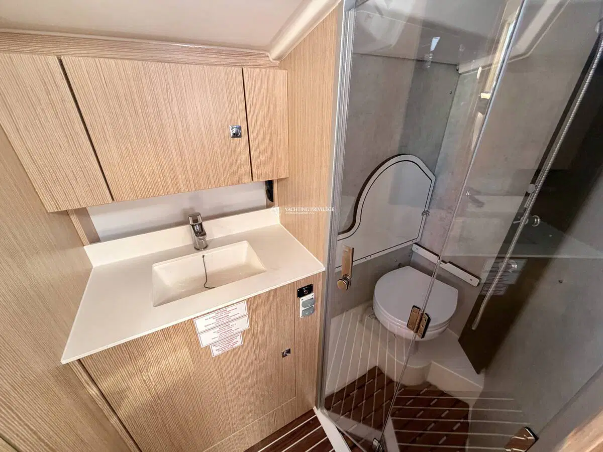 bavaria c38 bavaria c38