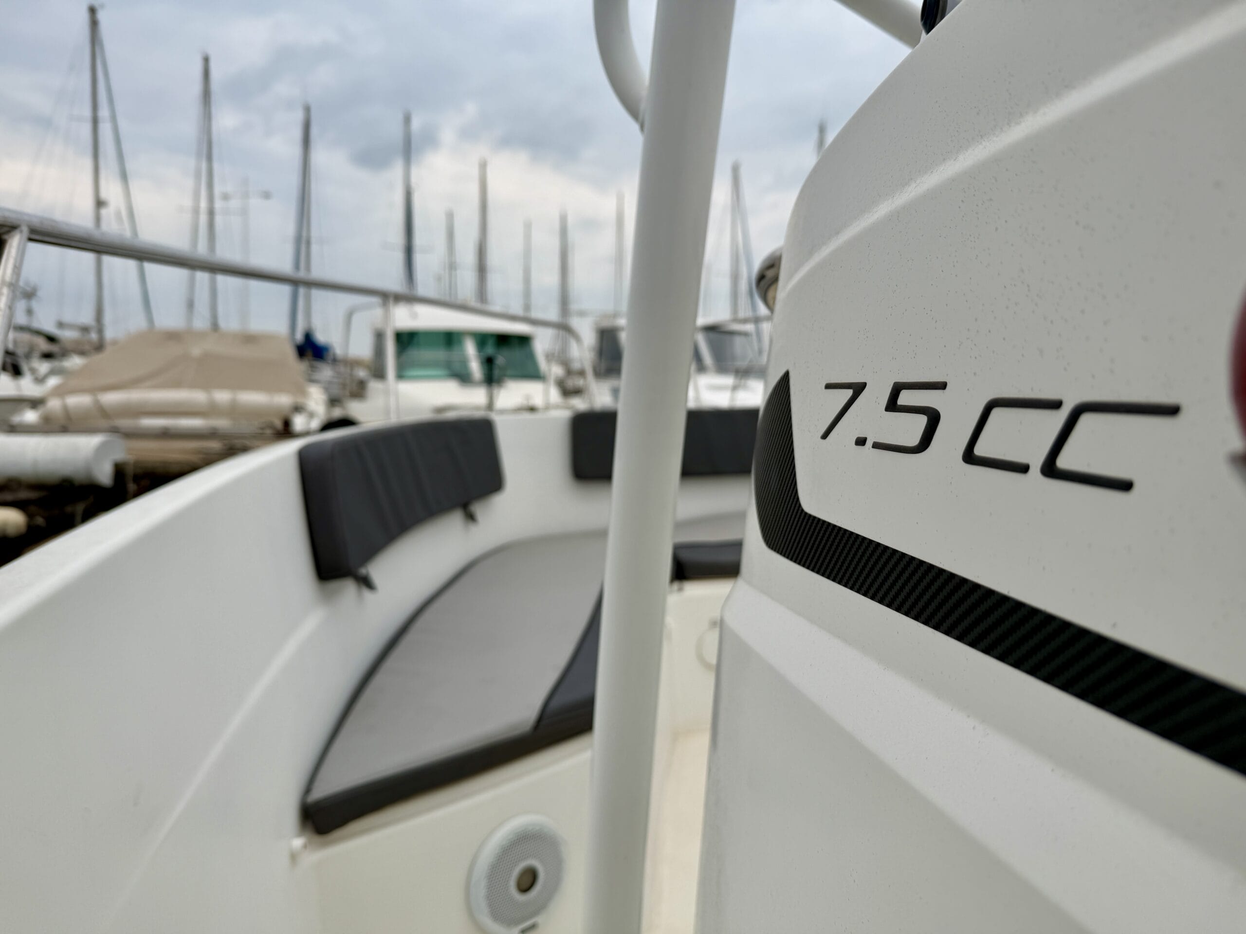 jeanneau cap camarat 7.5cc s2 jeanneau cap camarat 7.5cc s2